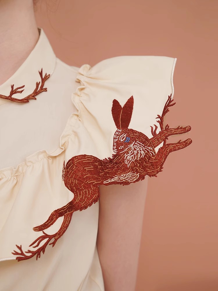 Женская рубашка с вышивкой кро – обзор и цена Embroidery Rabbit